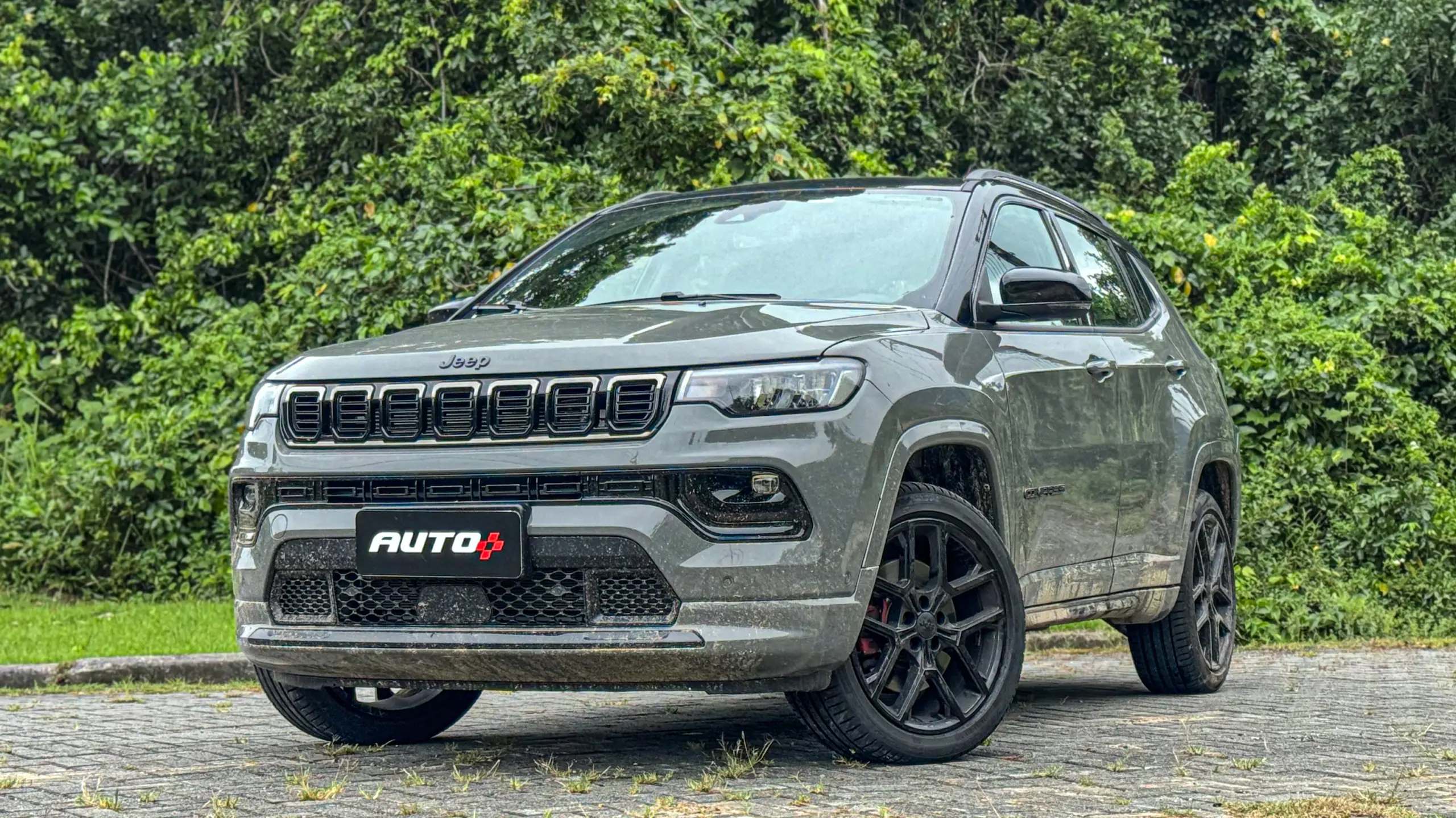 O segredo militar por trás dos nomes de carros que você vê nas ruas