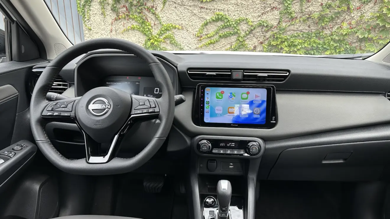 Painel do Nissan Kait com quadro de instrumentos TFT e multimídia de nove polegadas