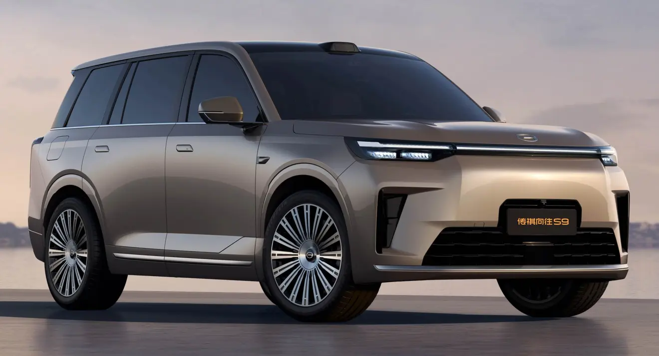 SUV Trumpchi S9 parado de dianteria