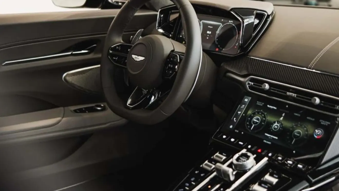 Aston Martin Vantage S 2026 interior