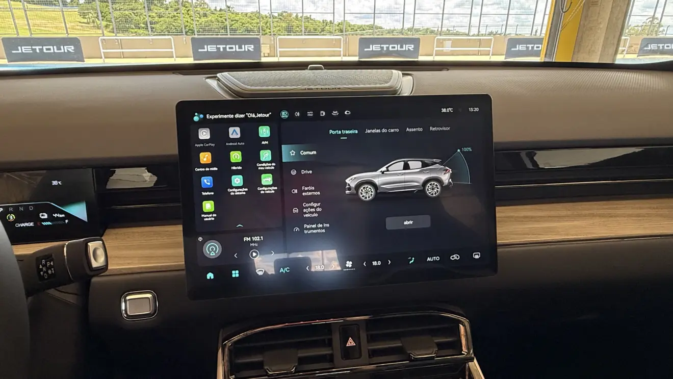 Central multimídia do Jetour S06 Advance