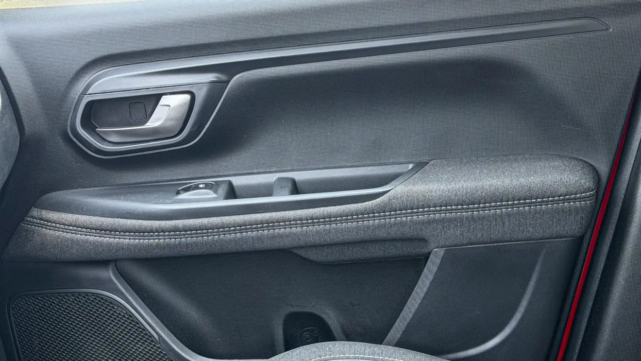 interior da Fiat Strada Volcano 1.3 CVT