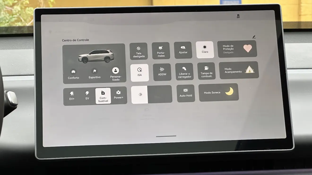 Menu do multimídia do SUV Leapmotor C10 REEV