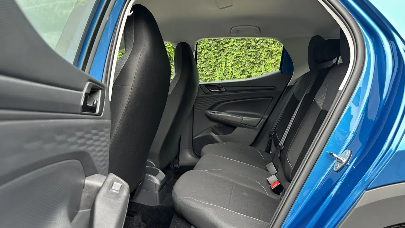 Espaço traseiro do Volkswagen Tera MPI