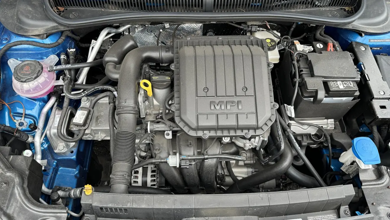 Motor EA211 do Volkswagen Tera MPI visto do alto