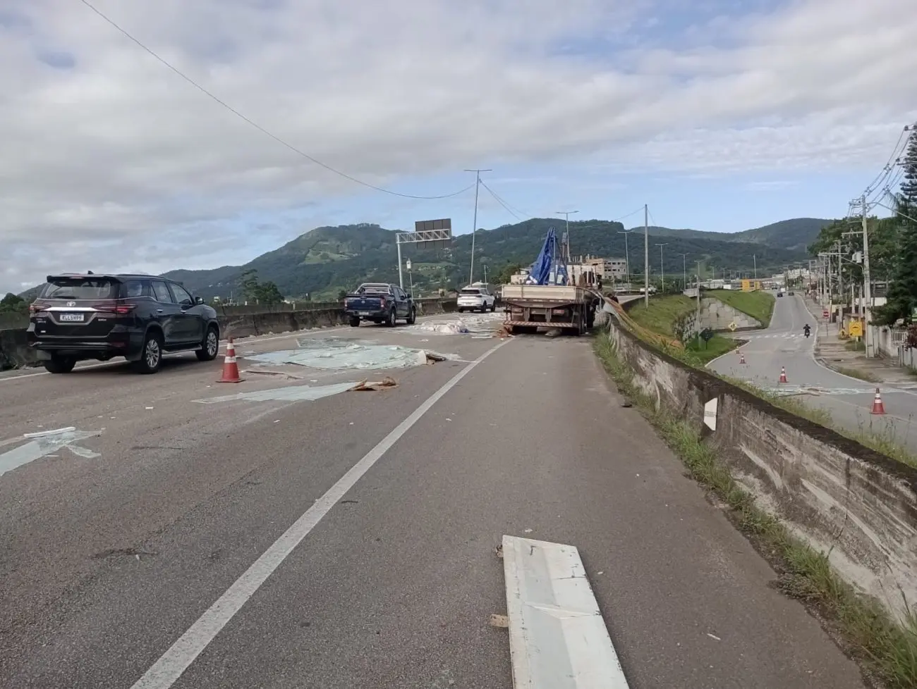 trecho bloqueado na BR-101