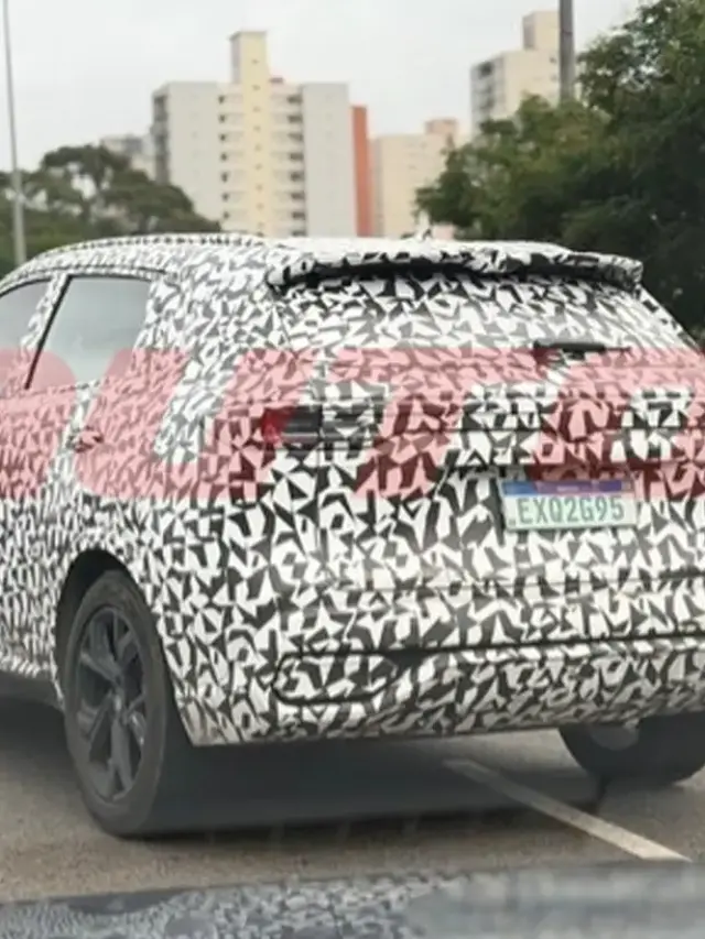 Flagra CAOA Changan CS55 com camuflagem na marginal em são paulo