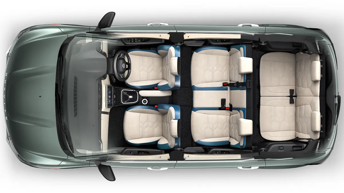 interior com os sete lugares da Nissan Gravite