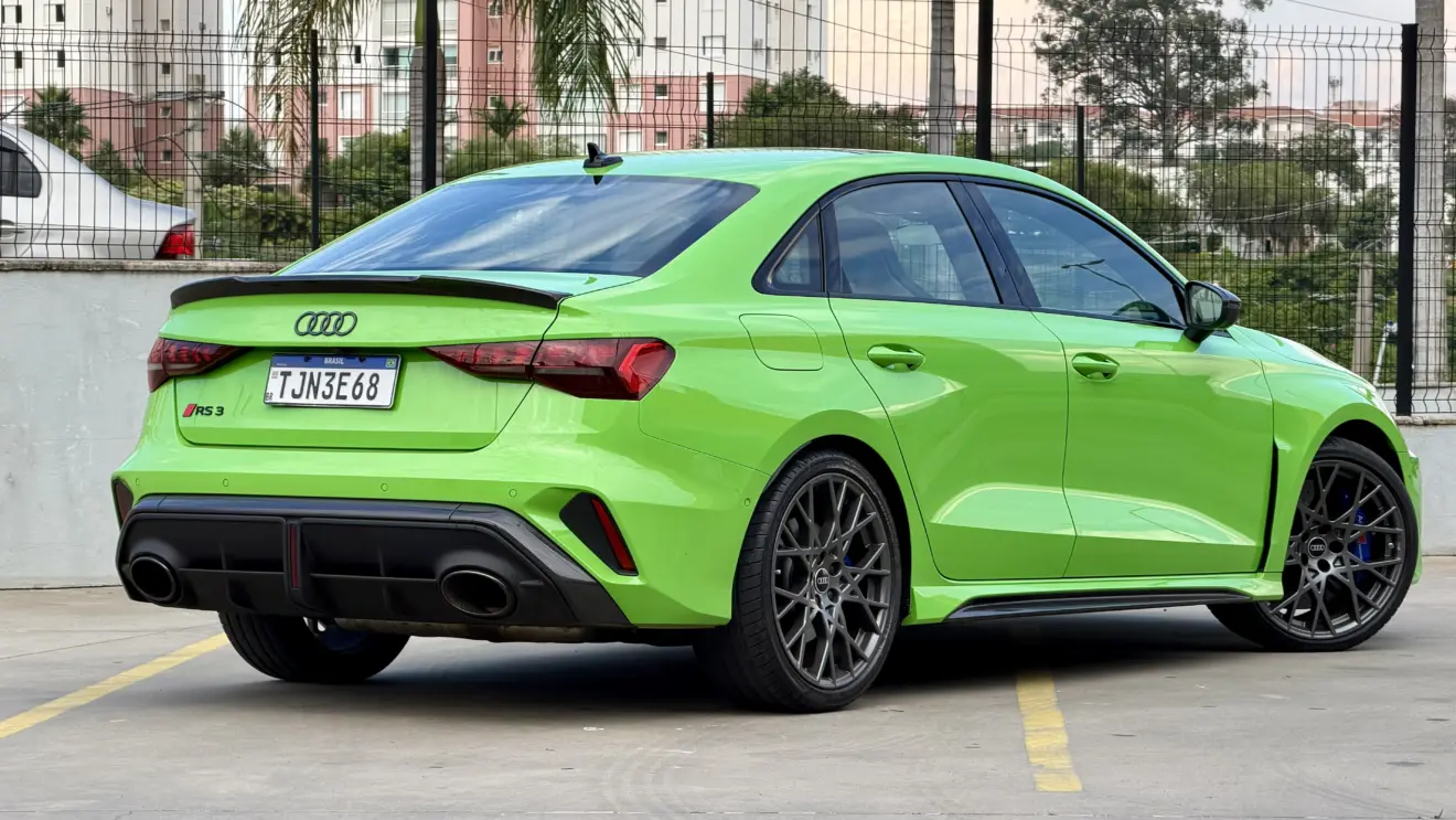 Audi RS3 Track [Auto+ / João Brigato]