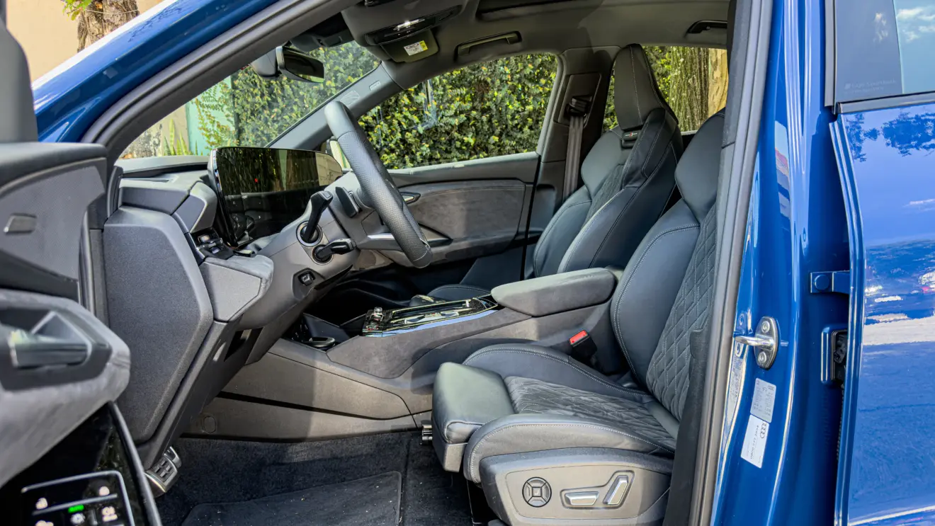 Audi SQ6 e-tron interior para avaliação