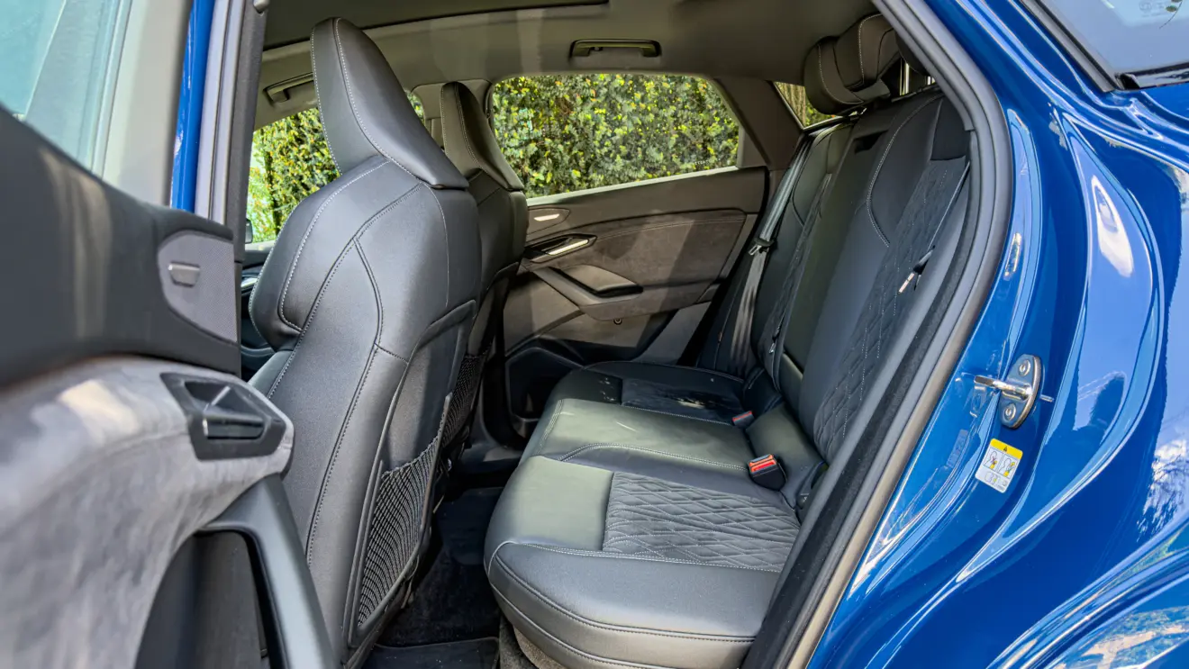 Audi SQ6 e-tron interior para avaliação