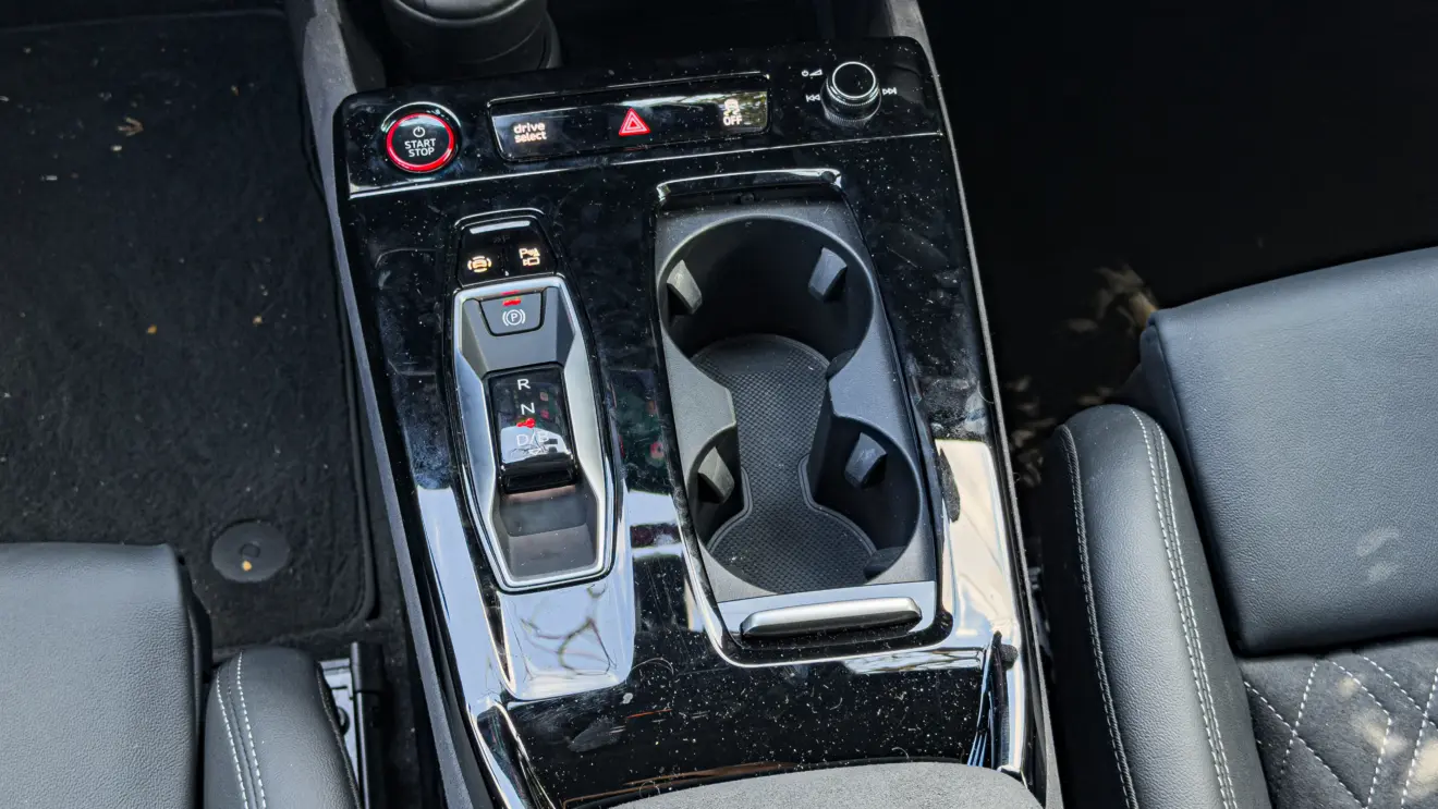 Audi SQ6 e-tron interior para avaliação