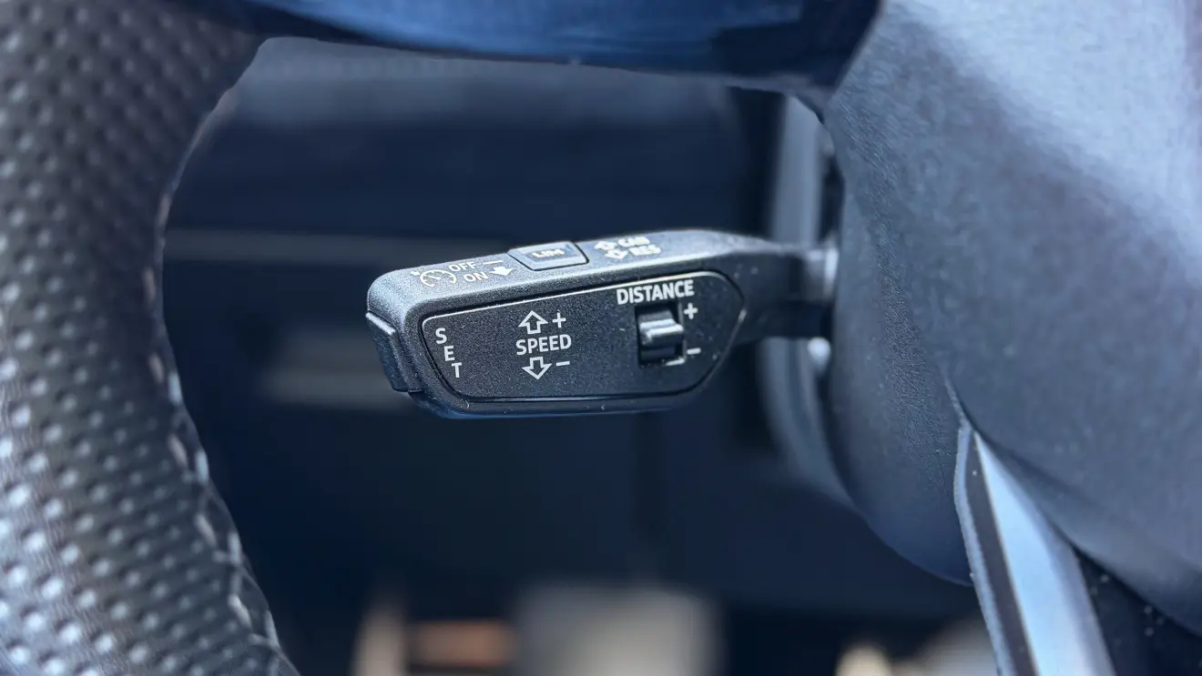 Audi SQ6 e-tron interior para avaliação