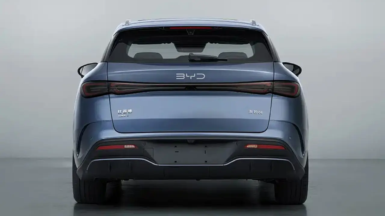 BYD Seal 06 DM-i Perua no MIIT