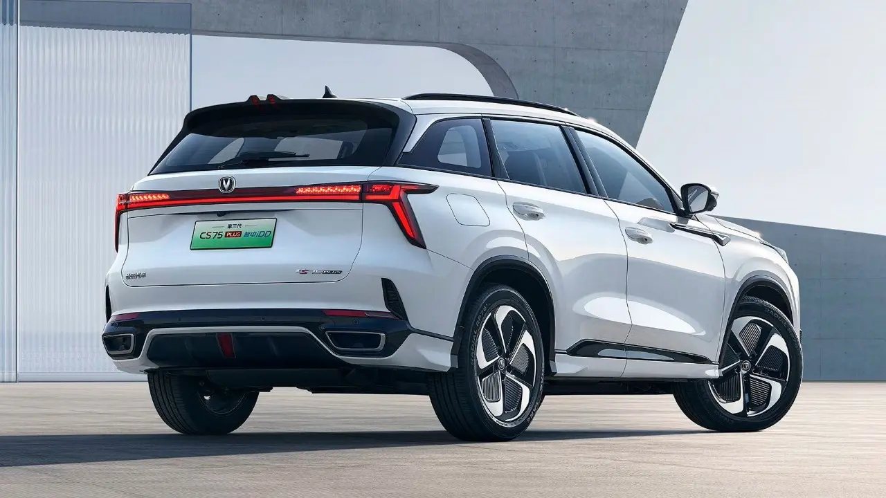 Caoa Changan CS75 Plus traseira