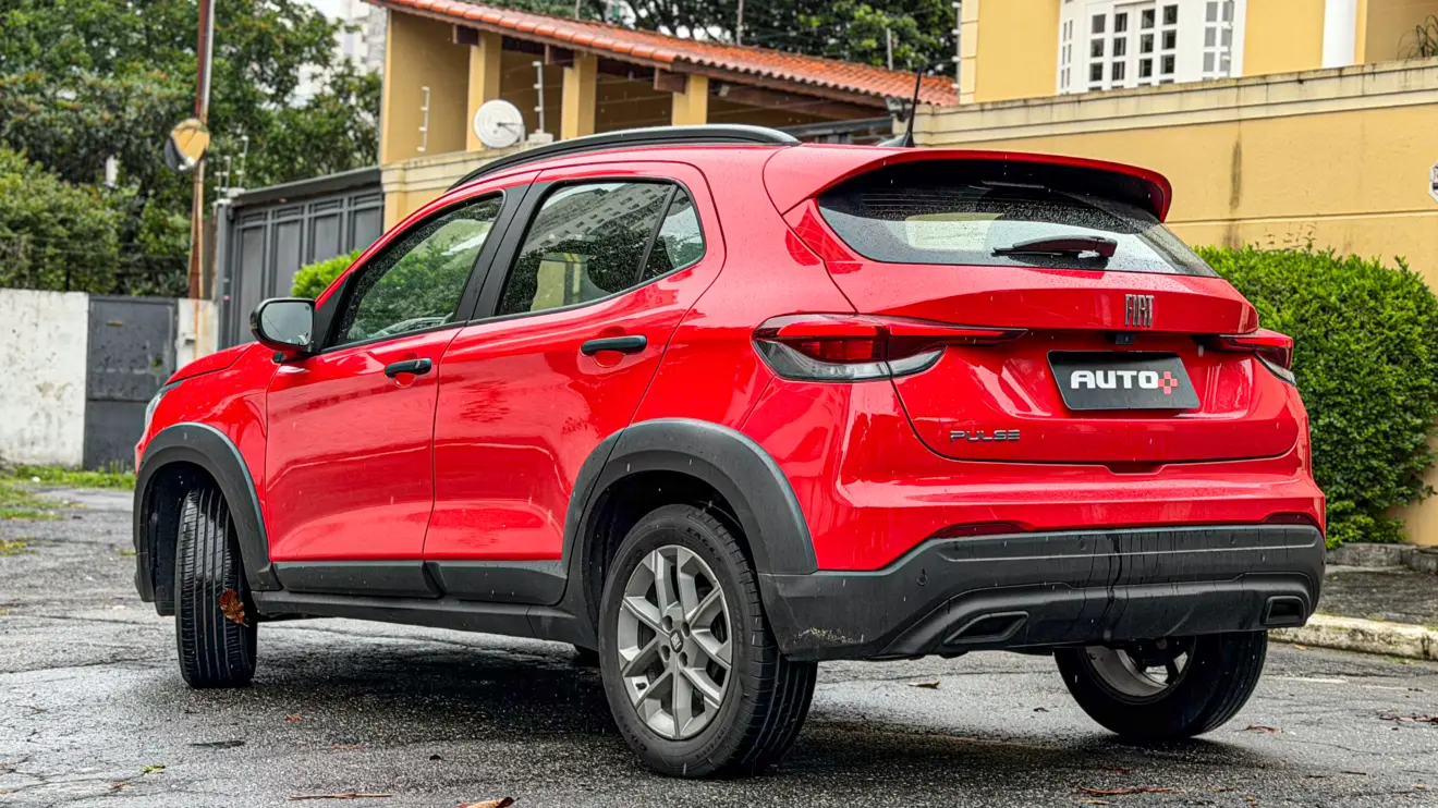 Fiat Pulse 1.3 Drive na cor Vermelho Monte Carlo