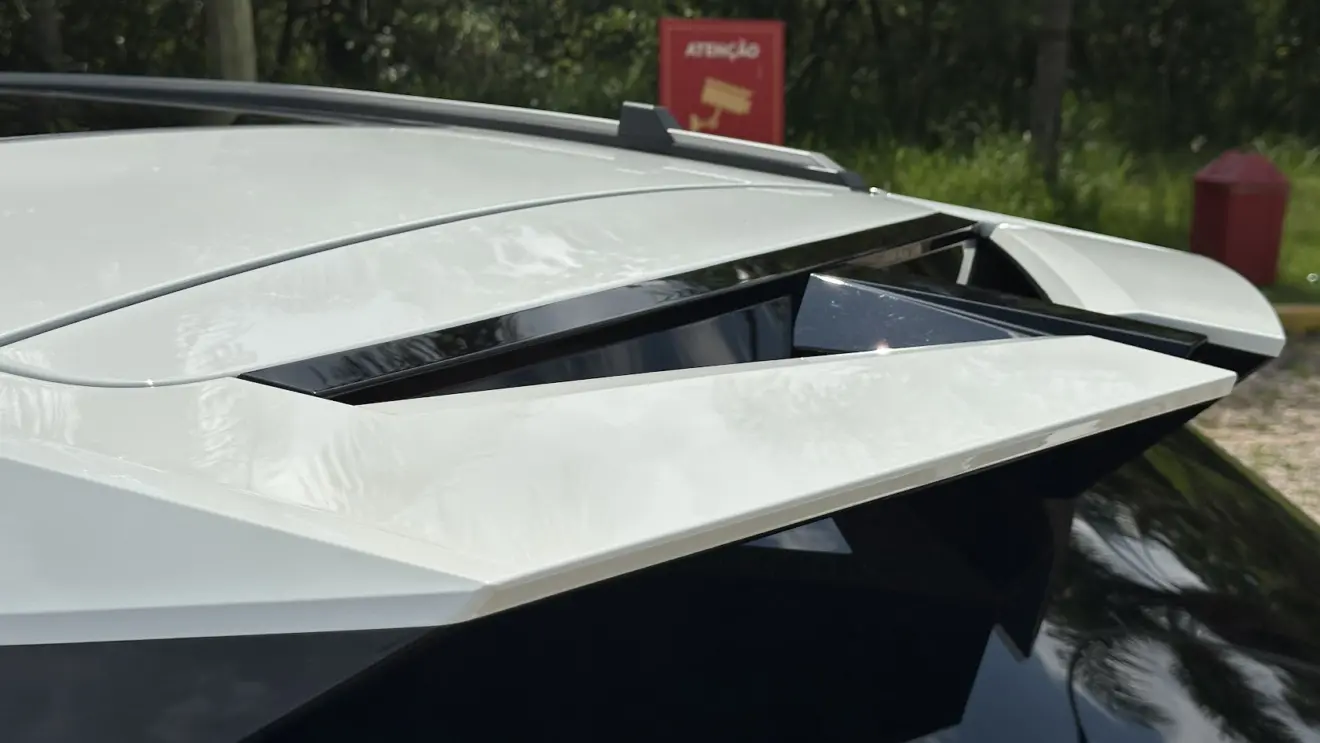 Spoiler de teto do GAC GS3 Elite branco