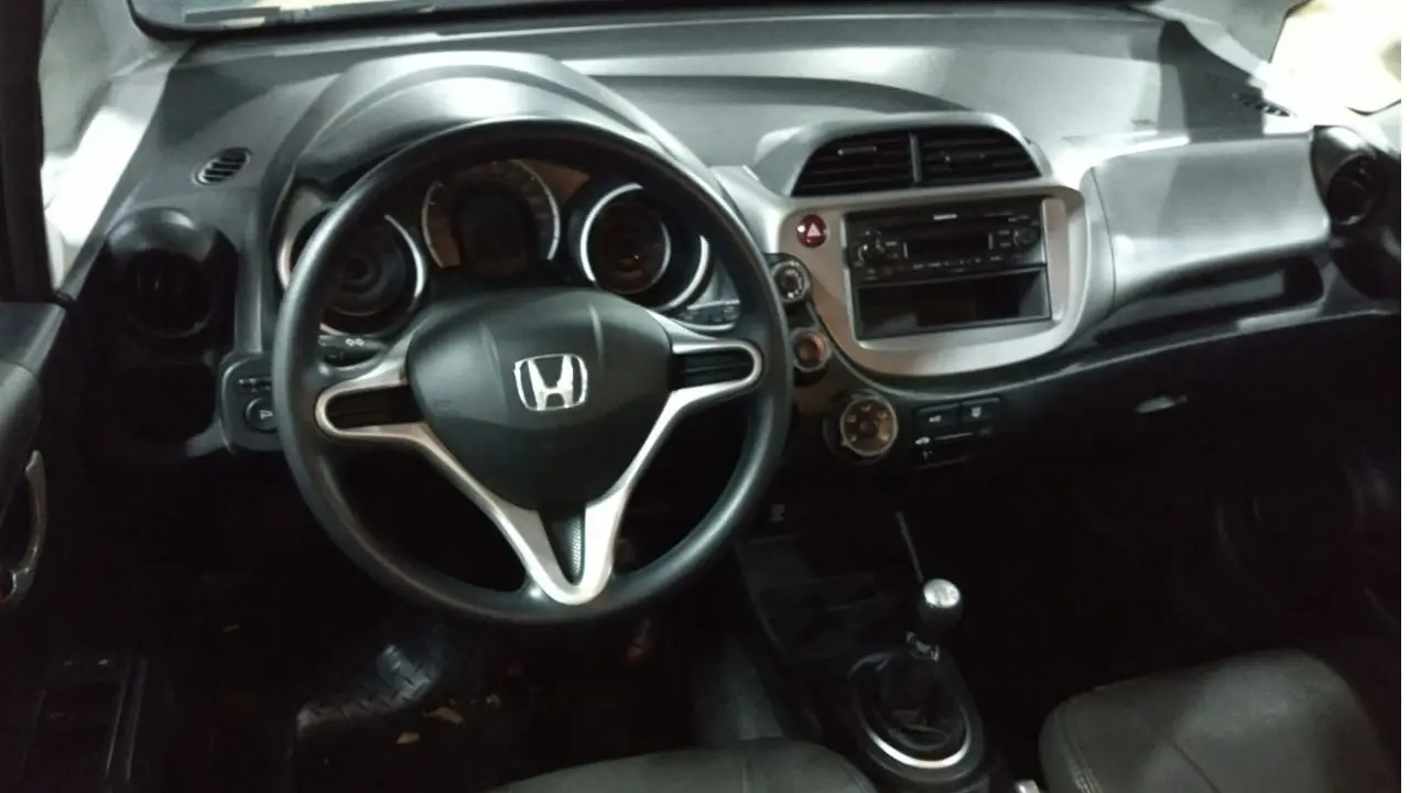 Honda Fit LX 2013  interior 
