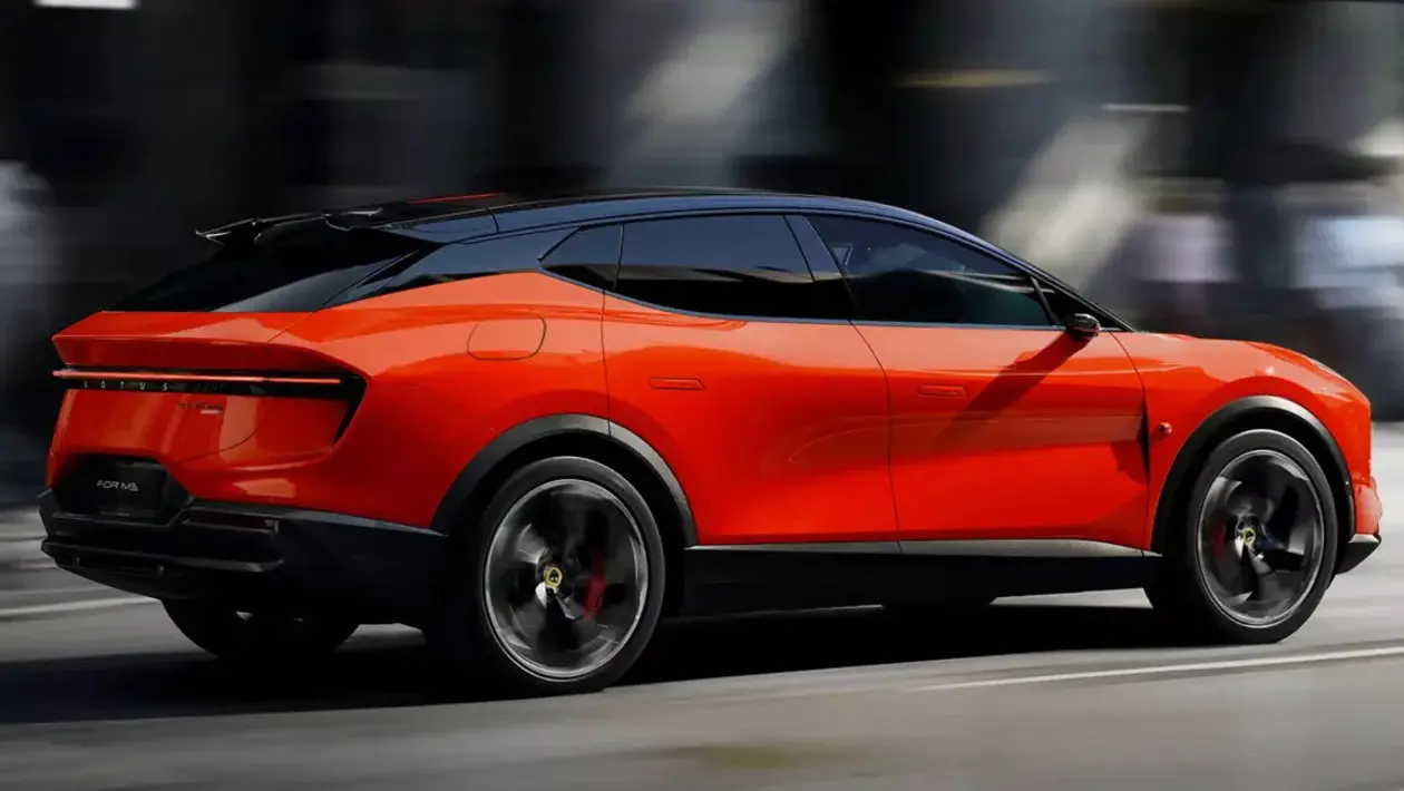 Lotus Eletre X/ For Me vermelho visto de lado