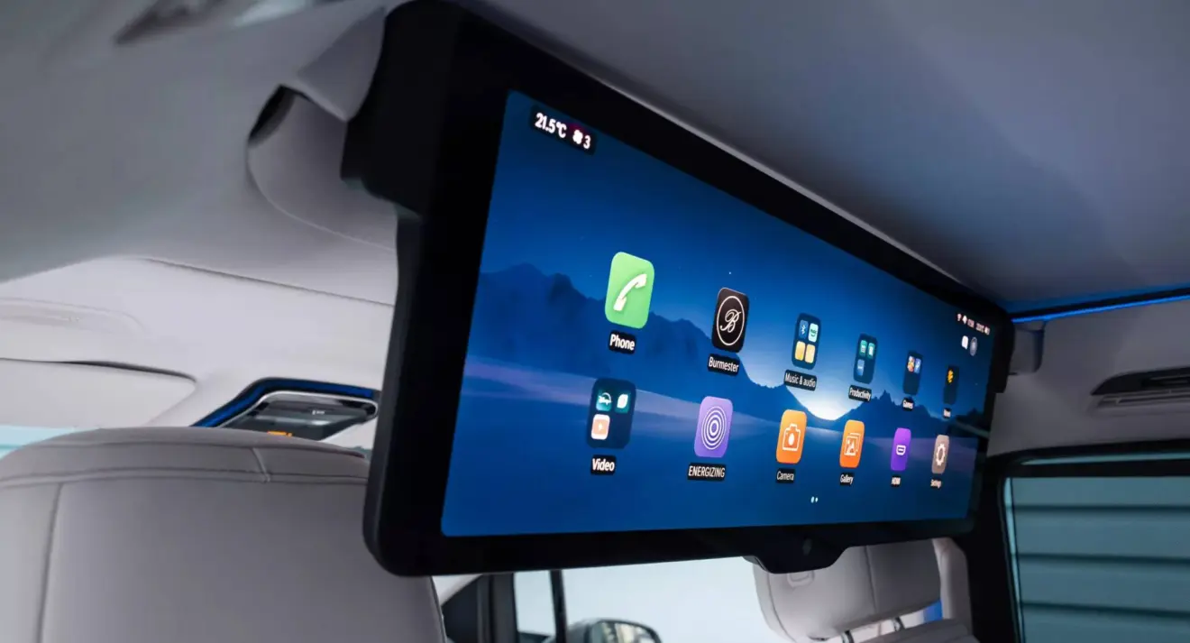 Tela de 8K do Mercedes VLE 2027 