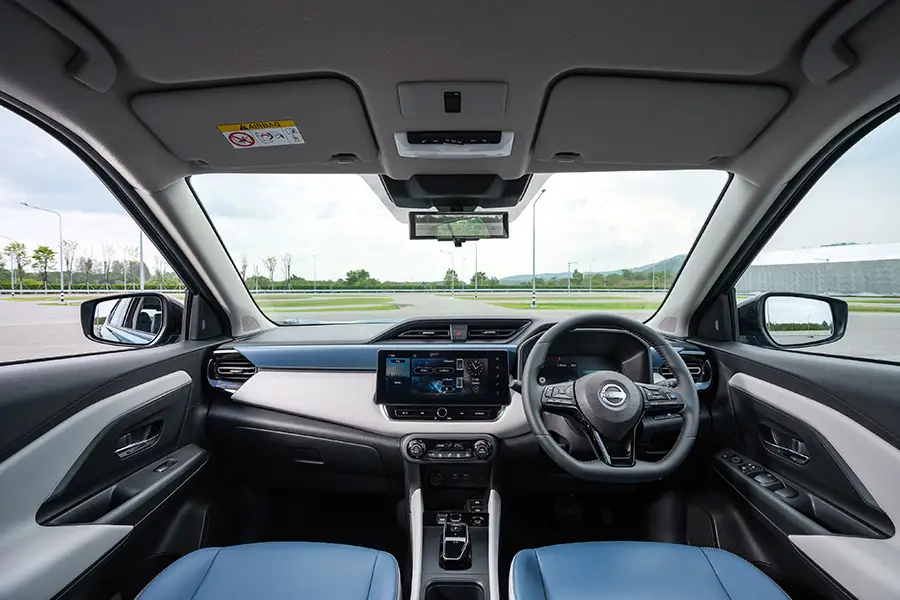 Nissan Kicks e-Power azul de interior Kait híbrido