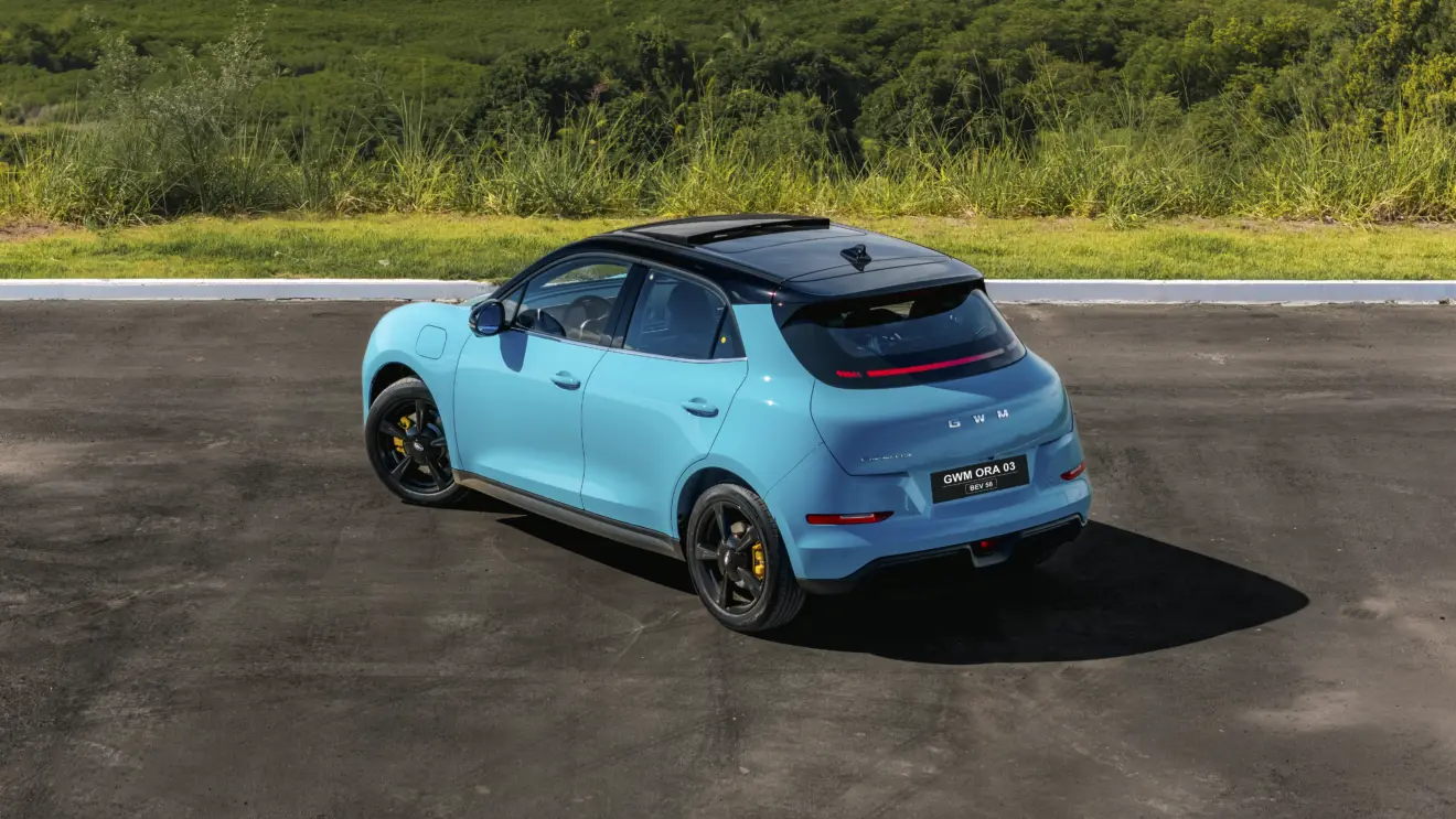 GWM Ora 03 BEV 58 na cor azul estático