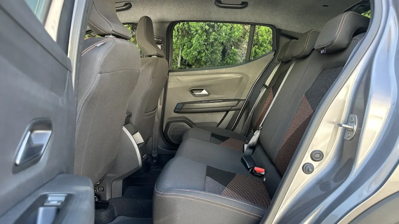 Espaço traseiro do Renault Kardian Techno 