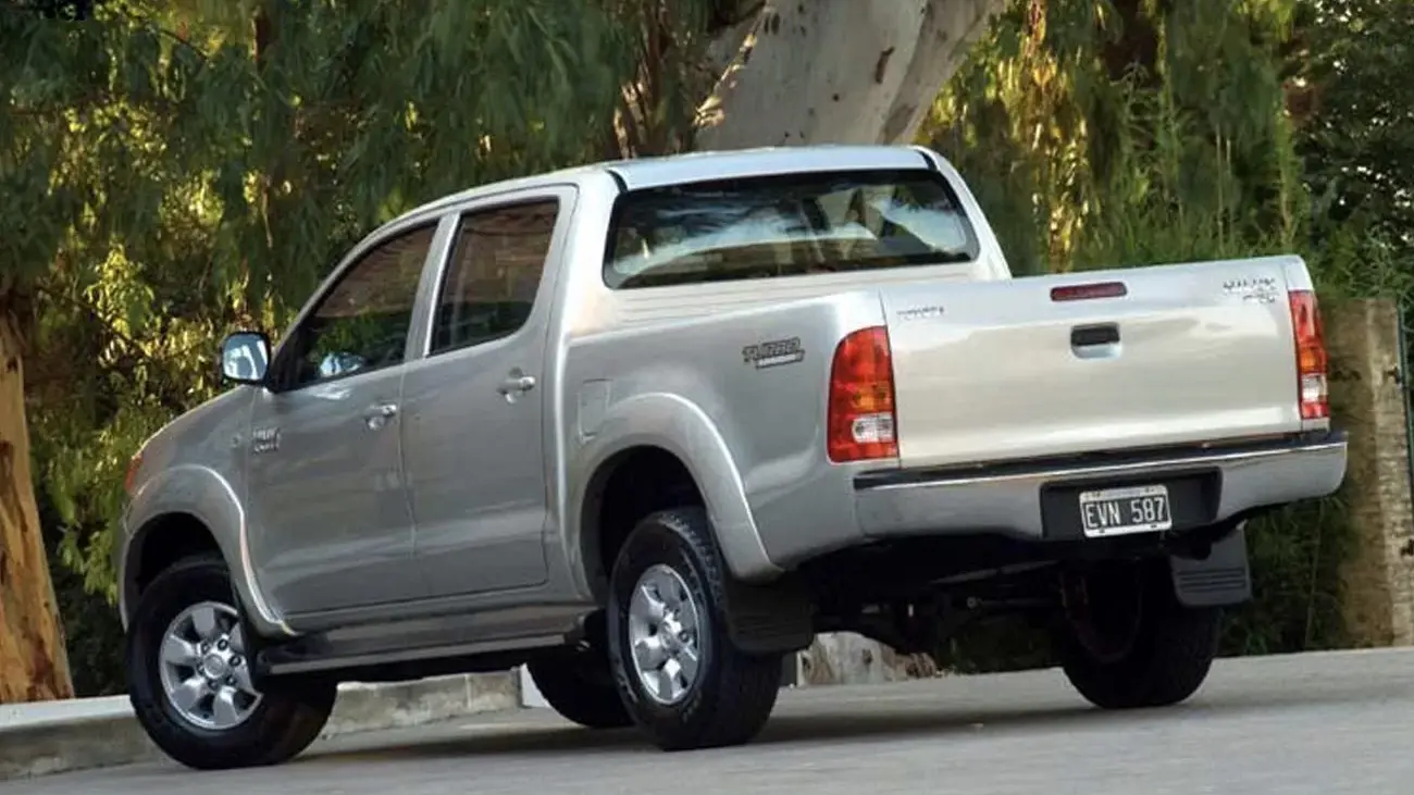 Toyota Hilux 3.0 SRV 4x4 CD AT 2007