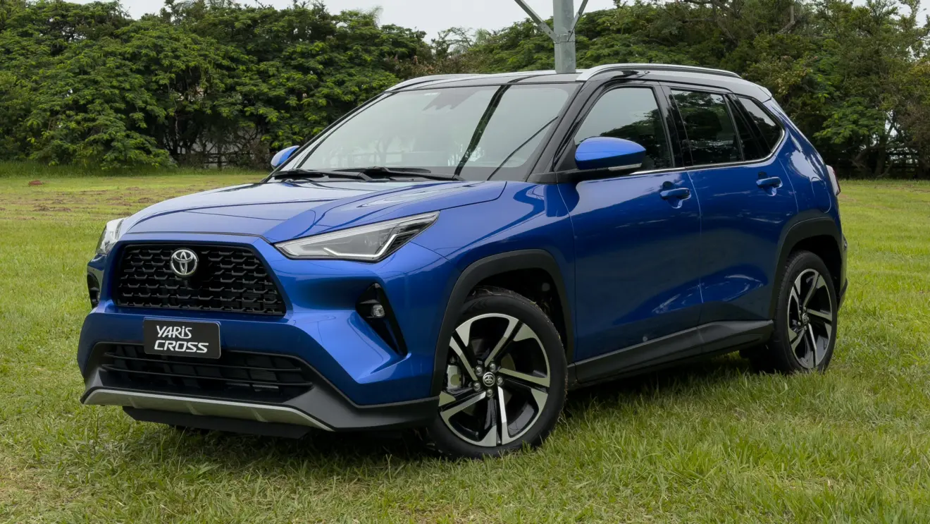 Toyota Yaris Cross XRX 1.5 Flex azul estático