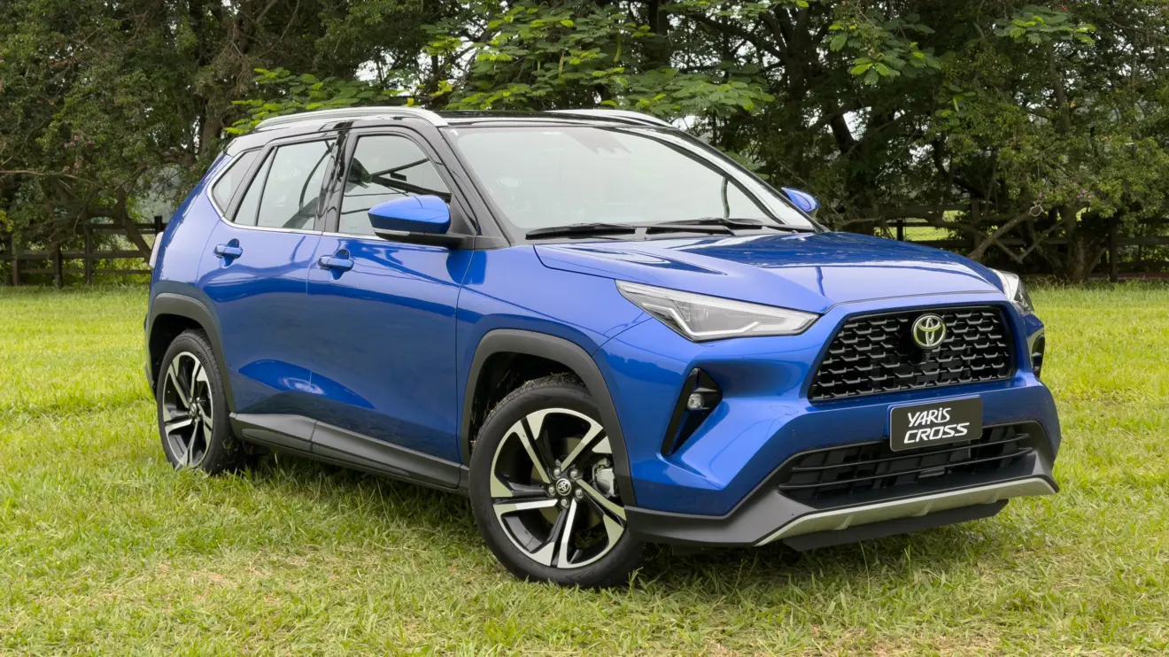 Toyota Yaris Cross XRX 1.5 Flex azul estático