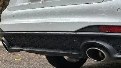 Dupla saída de escape do Volkswagen Jetta GLI 350 TSI 