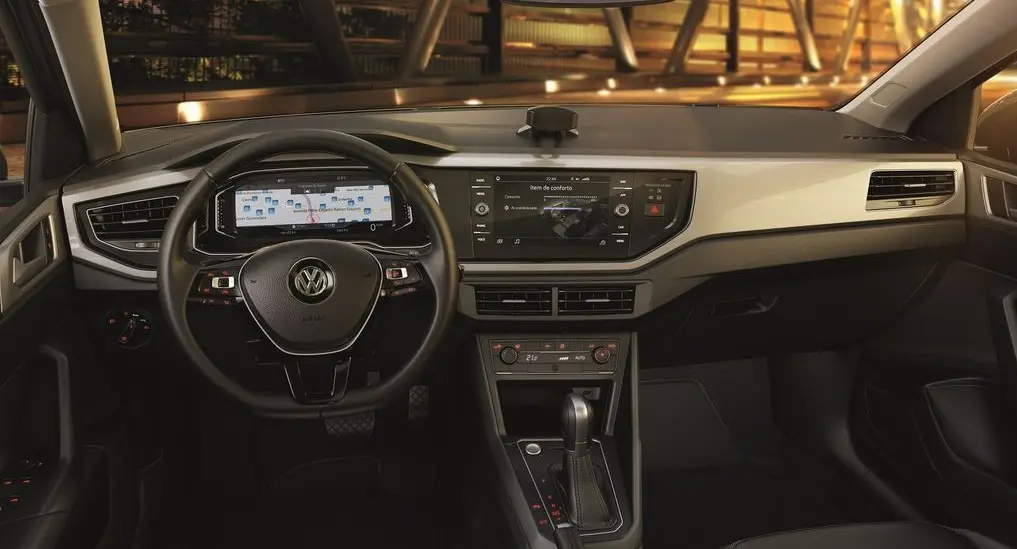 Painel do Volkswagen Polo amarelo Kurkuma 