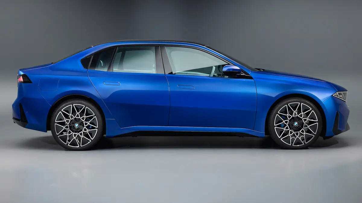 BMW i3 M50 xDrive 2027 [divulgação]