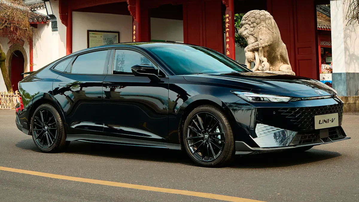 Changan Uni-V [divulgação]