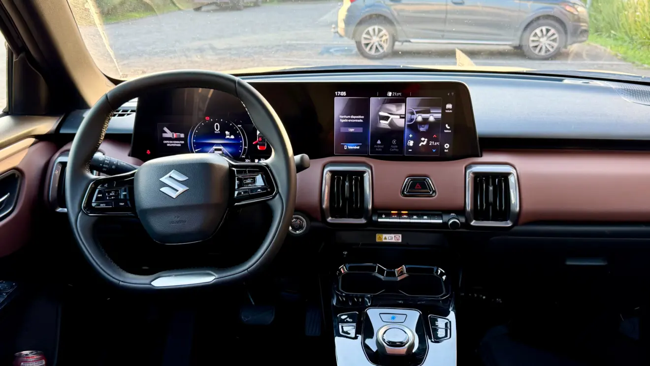 interior Suzuki e-Vitara [Auto+ / João Brigato]