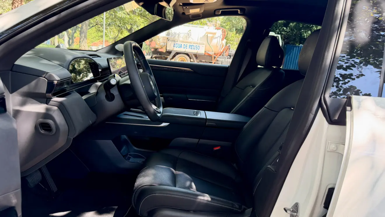 banco dianteiro zeekr 7x