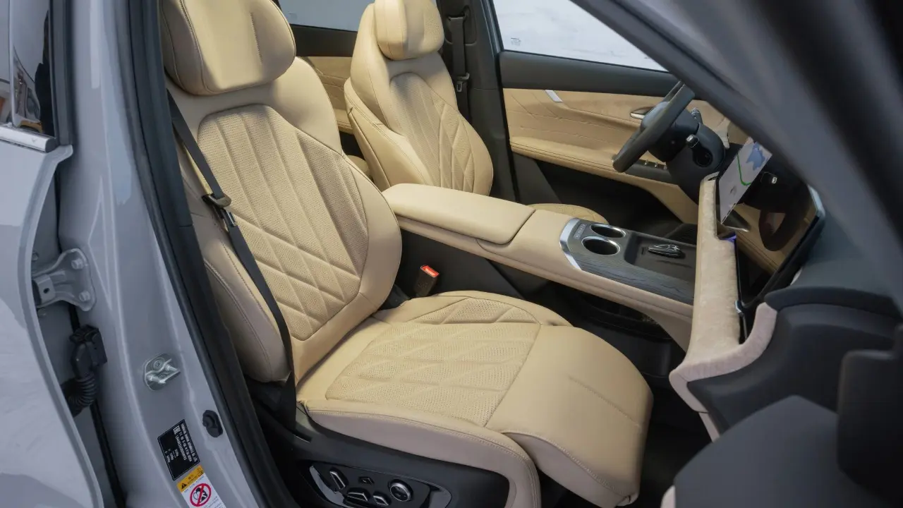 Changan CS75 interior