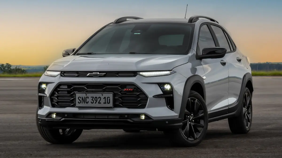 Chevrolet Sonic 2027 cinza de frente