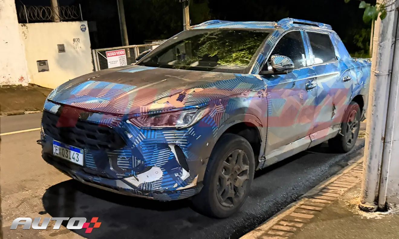 BYD Mako camuflada de frente