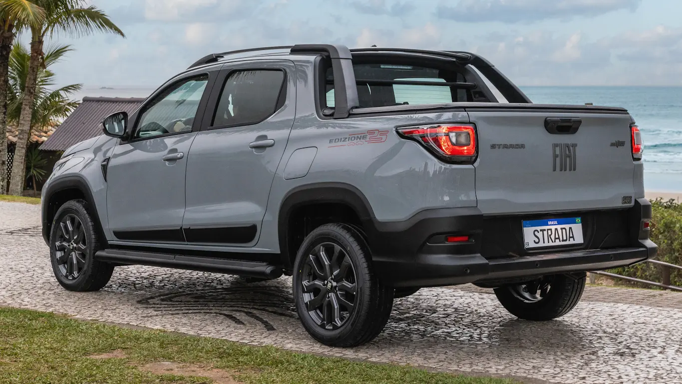 Fiat Strada Edizione 25 traseira