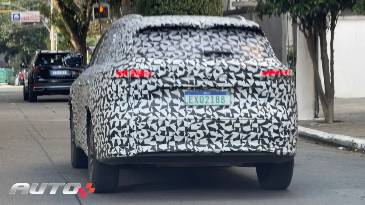 Flagra Changan CS75 camuflado em São Paulo