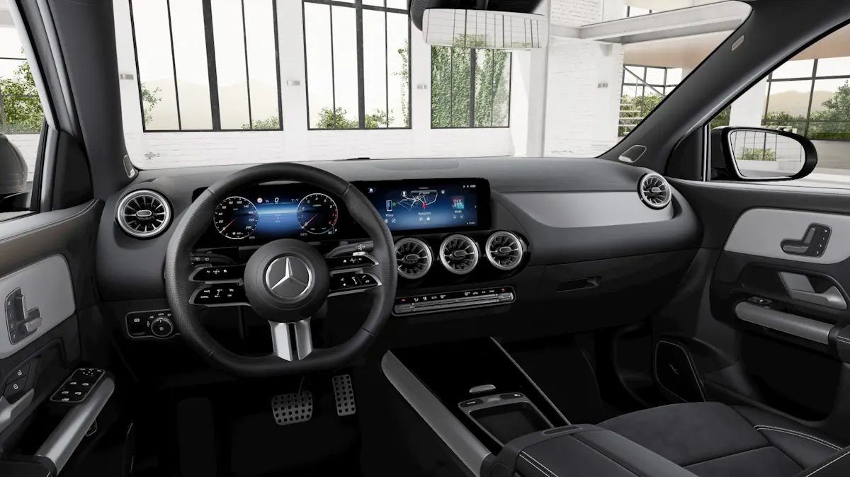 interior Mercedes-Benz GLA 200 Night Edition 