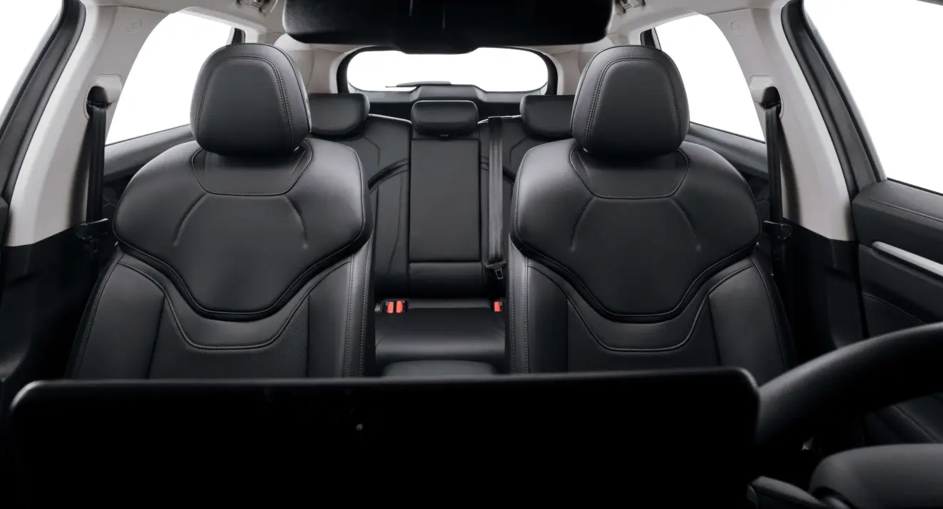Interior preto do GWM Haval H6 PHEV35