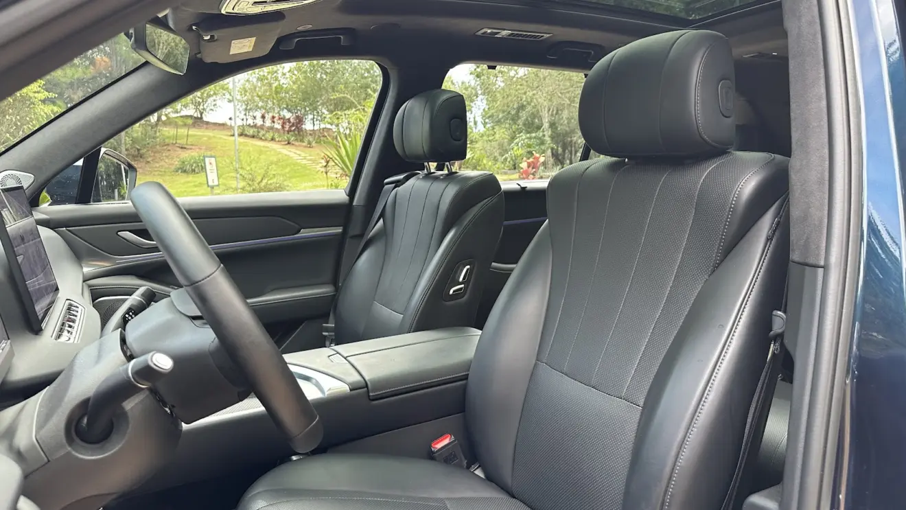 Bancos frontais do GWM Wey 07