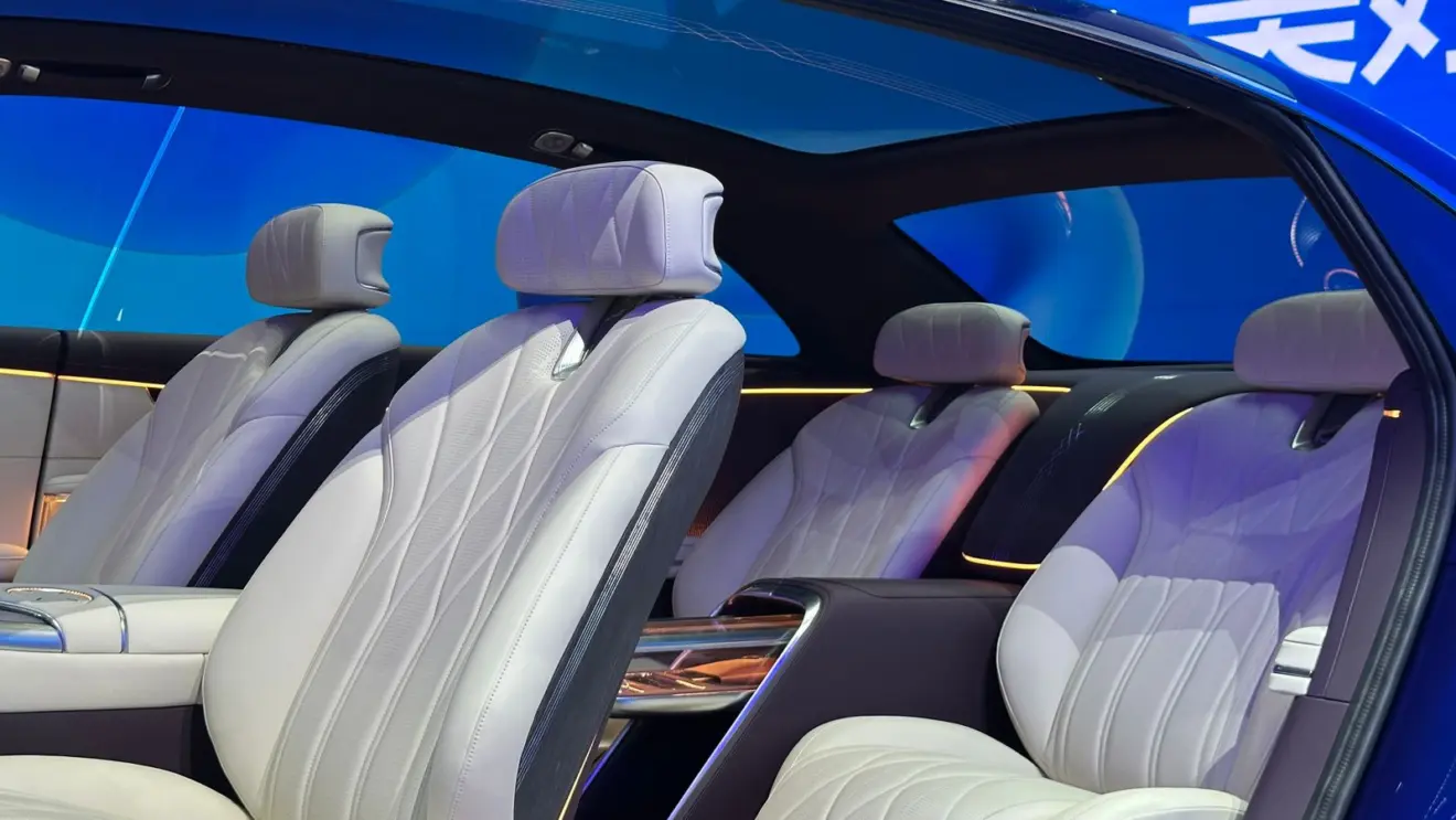 Geely Galaxy Light [Auto+ / Rafael Pocci Dea] interior