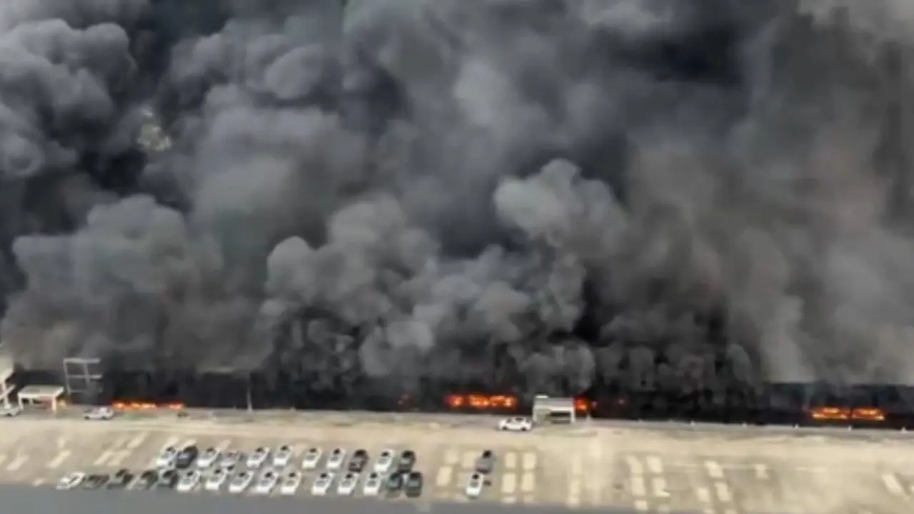 incêndio estacionamento da BYD em Shenzhen, na China