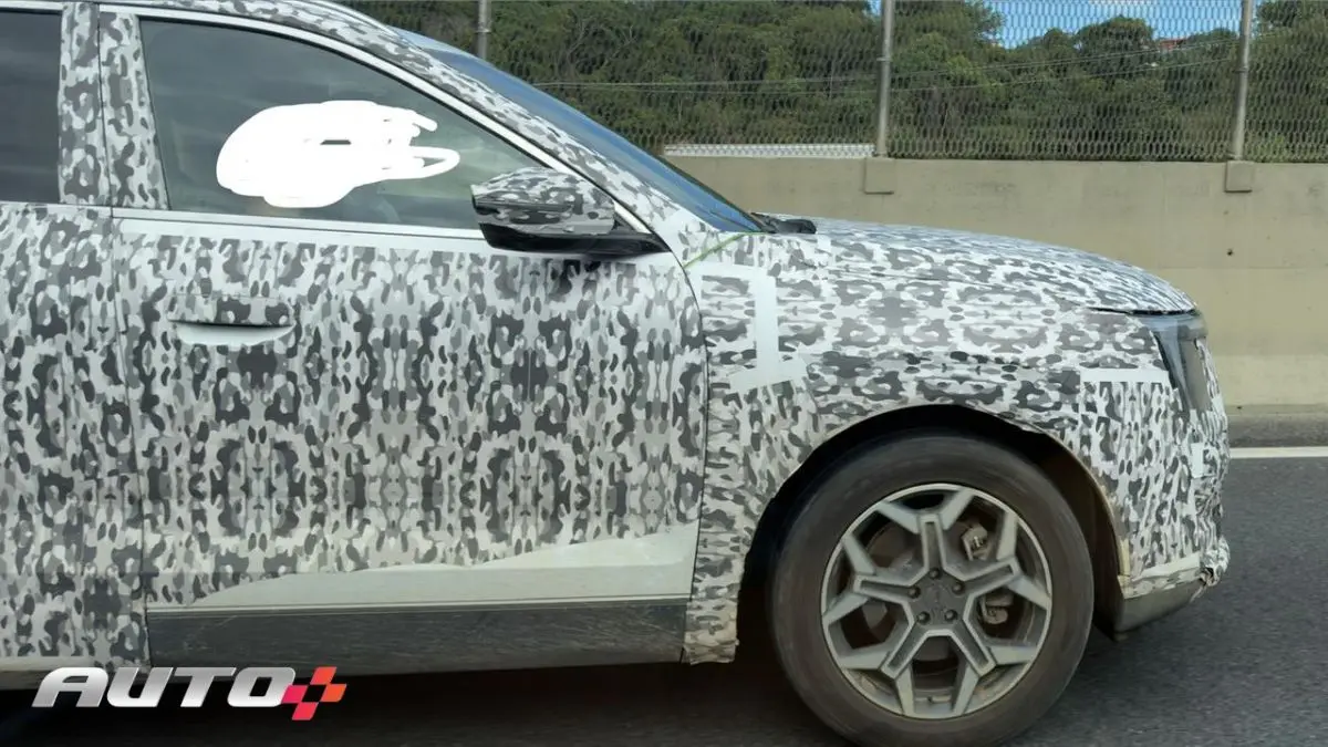 Jetour X70L Flagra camuflado no Brasil