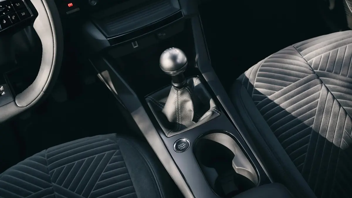 Lancia Ypsilon turbo manual [divulgação] manopla de câmbio