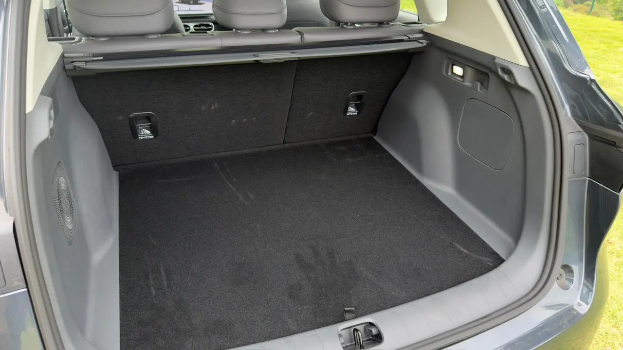 Leapmotor B10 porta-malas