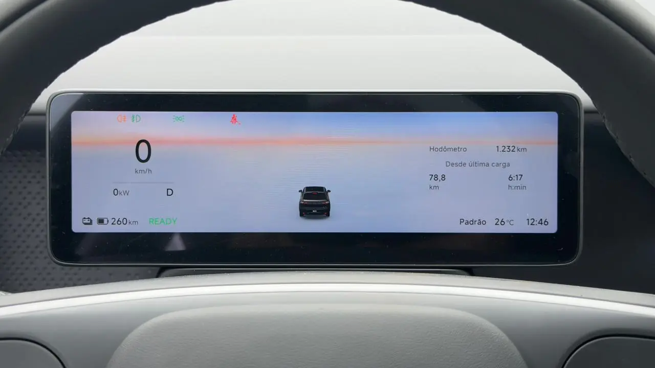 Leapmotor B10 interior para avaliação e impressão